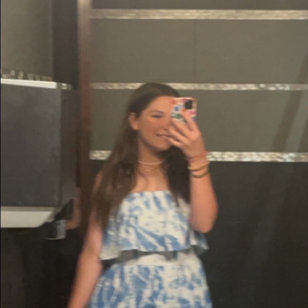 Meet your Posher, Emily